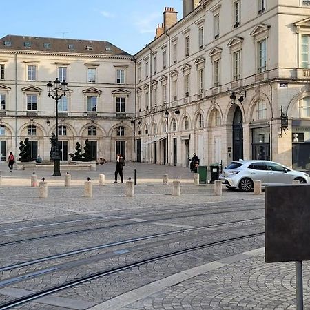 شقة Le Domremy F2 Au Coeur D'أورلييو المظهر الخارجي الصورة